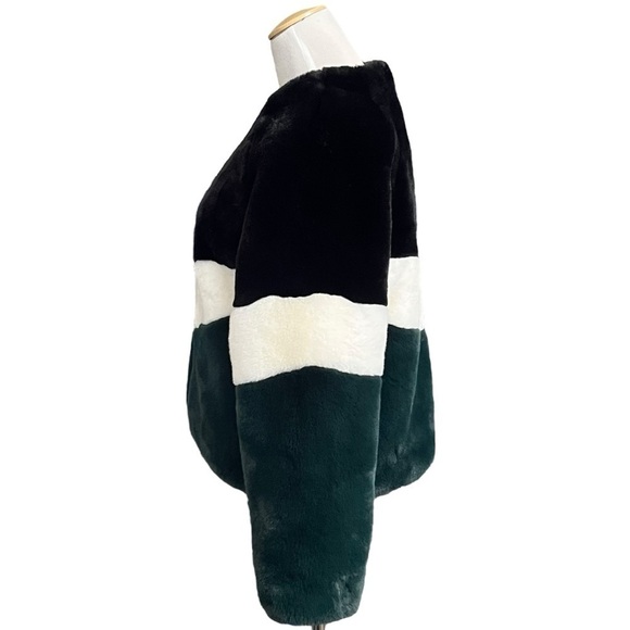 NWOT Apparis Color Block Faux Fur Cropped Coat Size Large - Picture 2 of 9